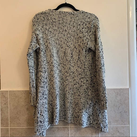 Cardigan - Picture 2 of 3